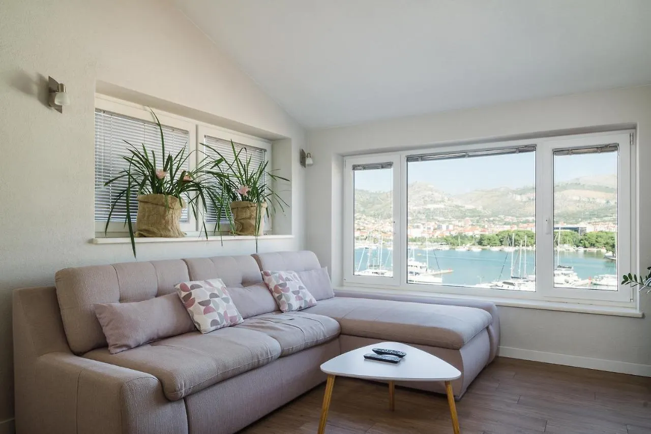 Kamerlengo Apartman Trogir